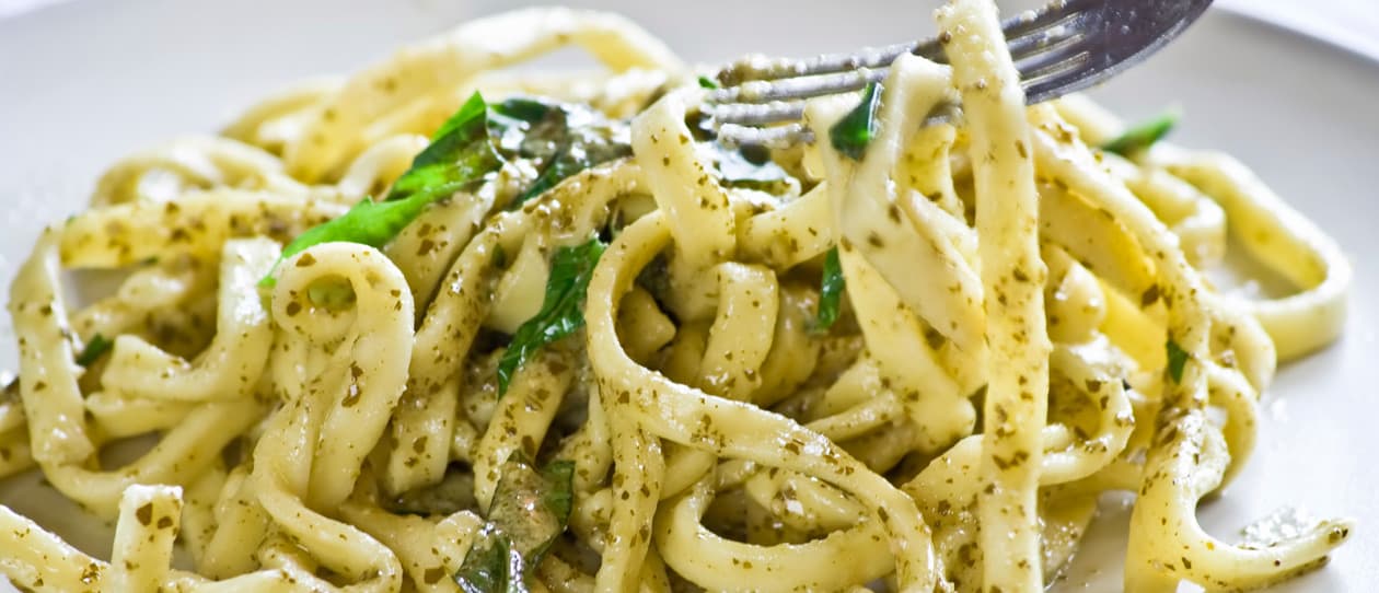 Fettuccine with fresh pesto recipe