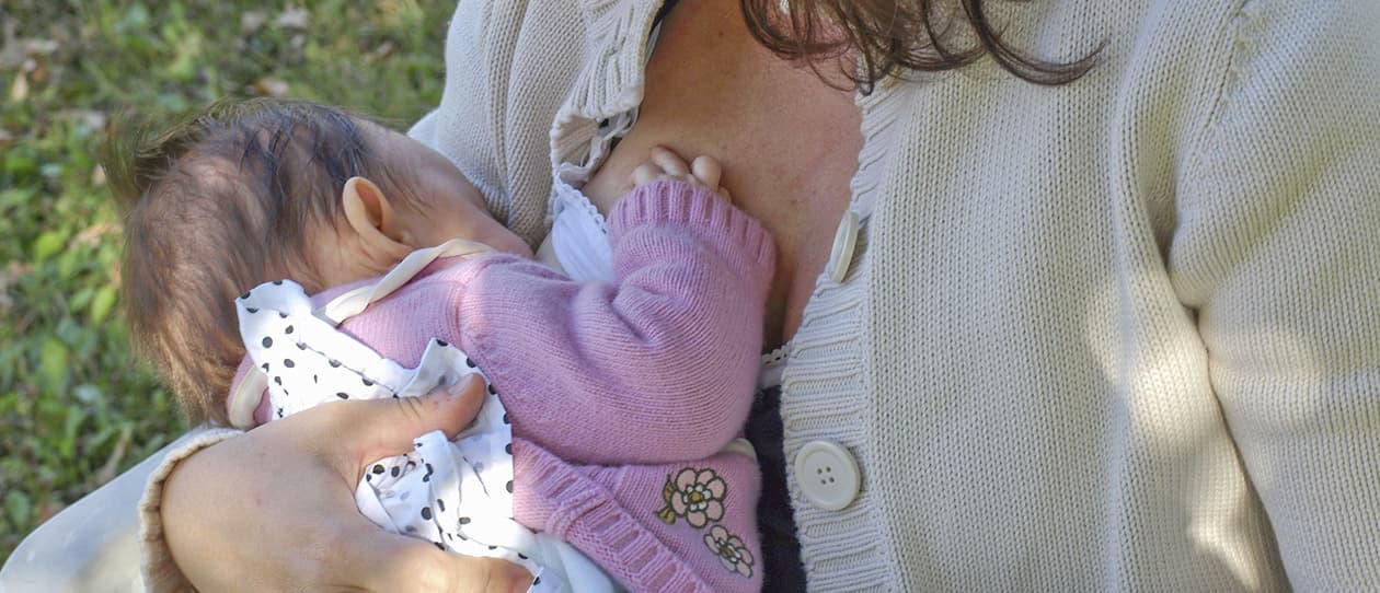 What to eat and what to avoid when breastfeeding 1260x542